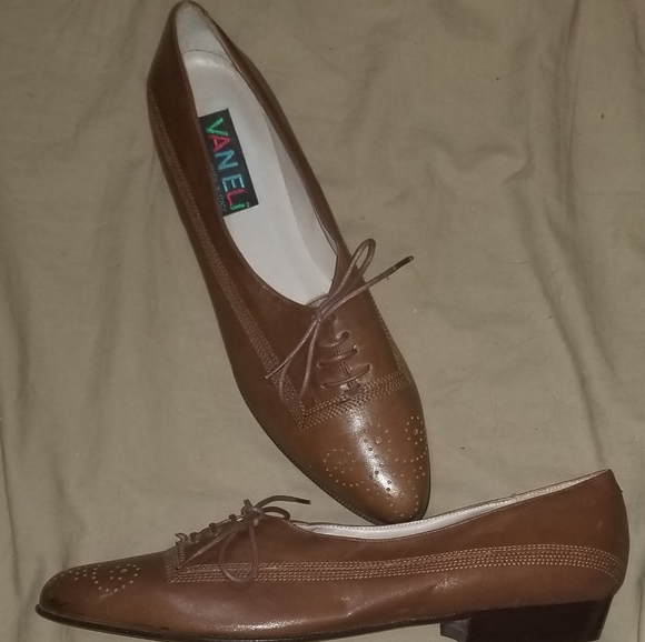 NEVER WORN VANELi Italian Leather Wingtip Oxfords - Picture 7 of 8